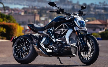 Picture for category Bikes